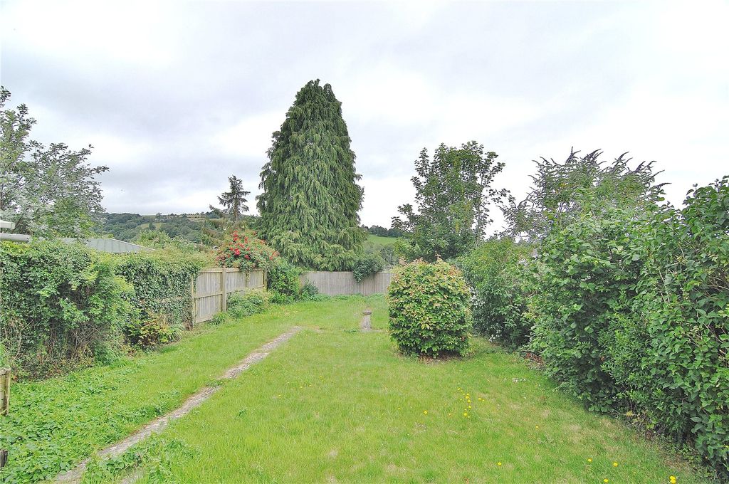 Property photo 2 of 13 Picture No. 58