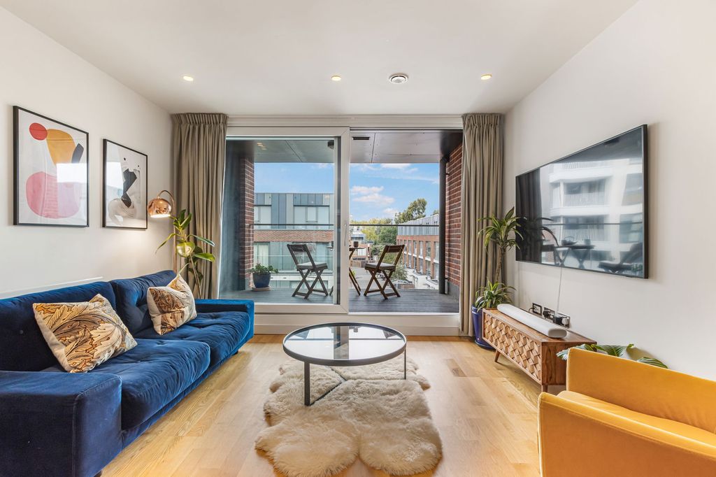 Property photo 1 of 15