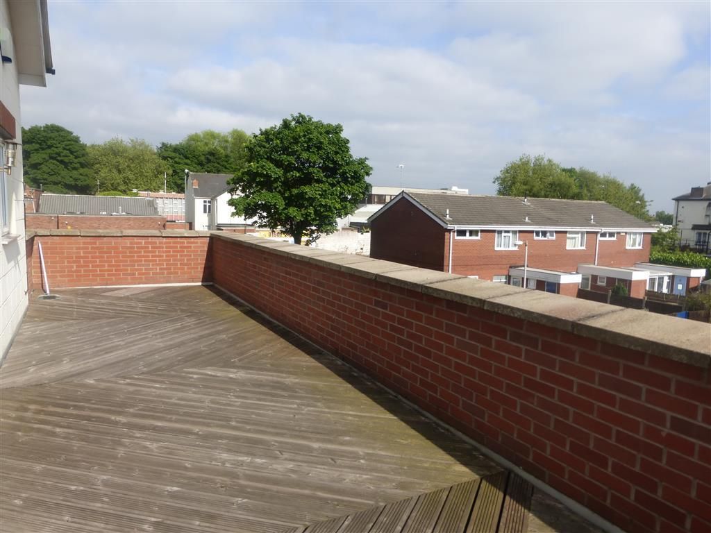 Property photo 2 of 10 Balcony