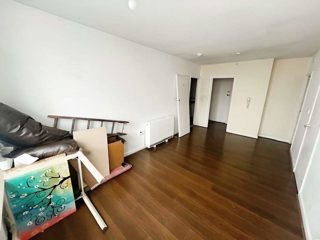 Property photo 3 of 9 Lounge/Diner