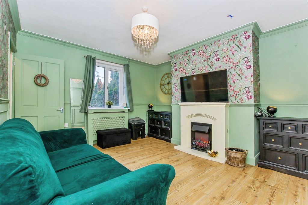 Property photo 3 of 17