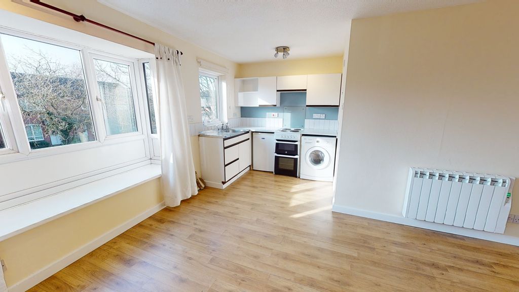 Property photo 2 of 9