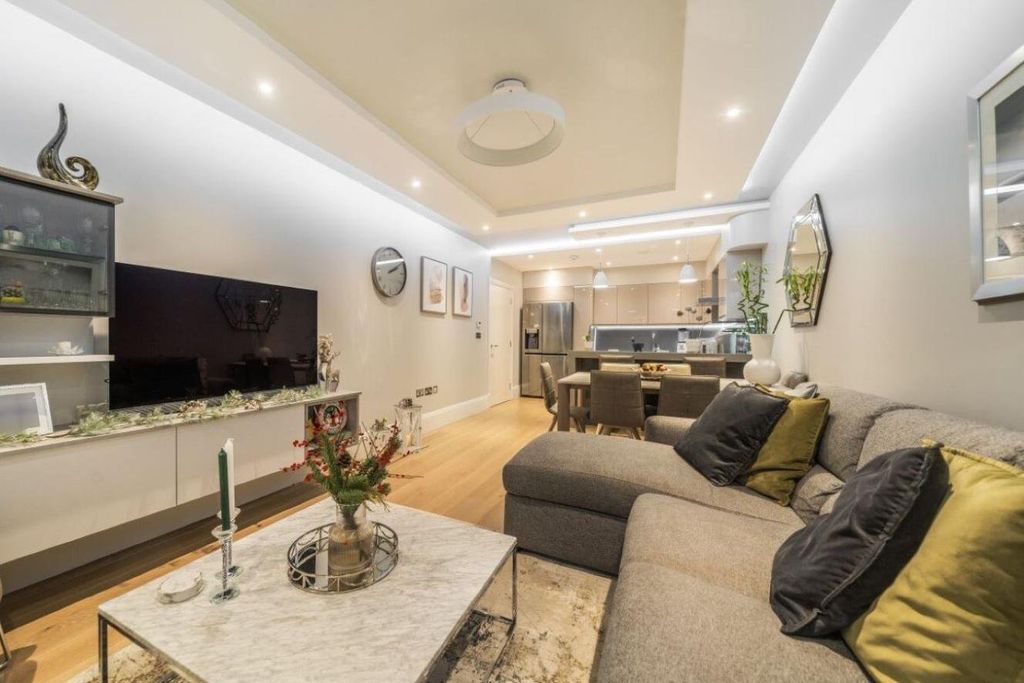 Property photo 1 of 11 Picture No. 01