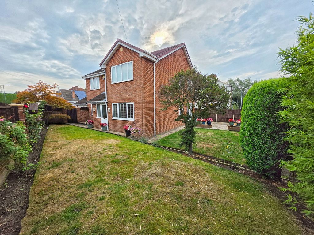 Property photo 1 of 26