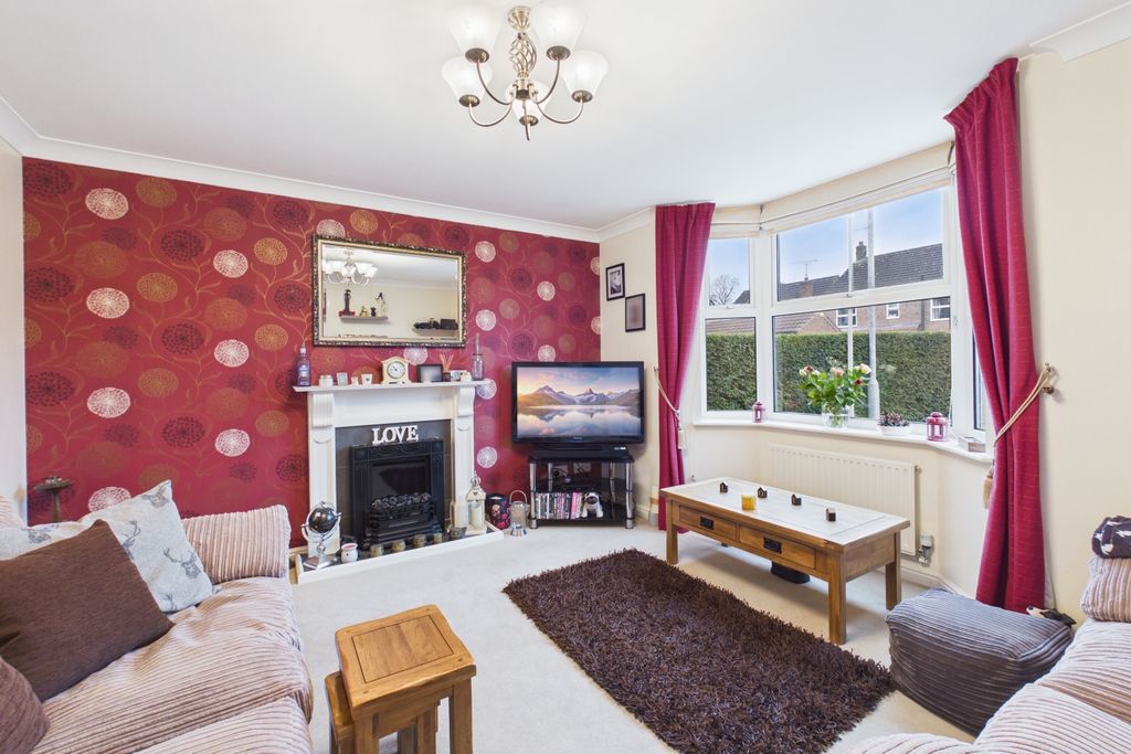 Property photo 3 of 18 Cam03162G0-Pr0416-Still010