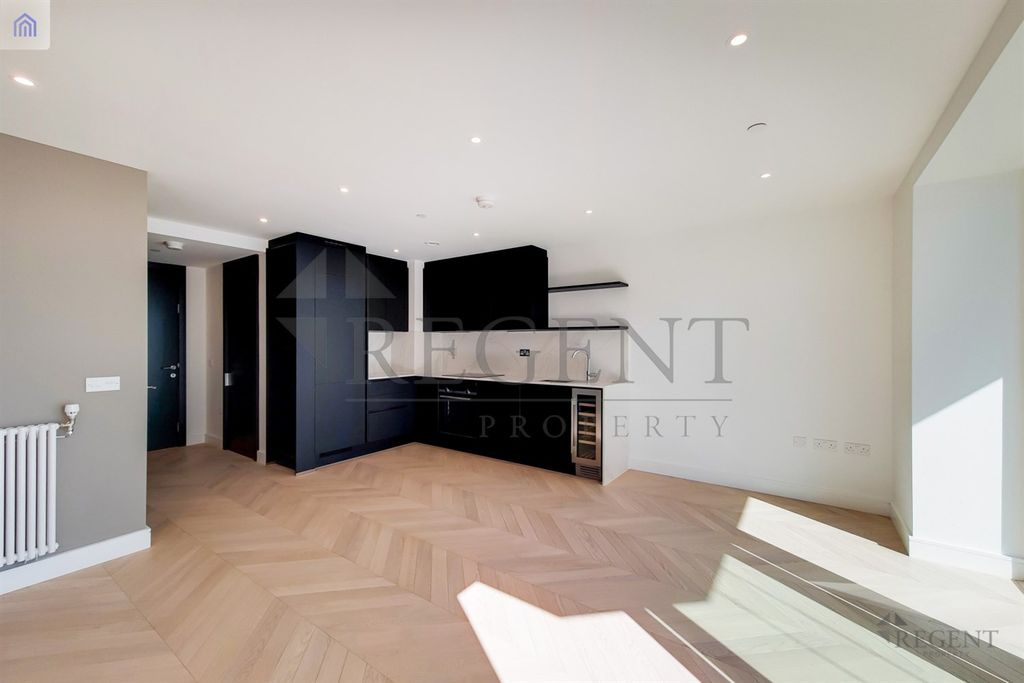 Property photo 2 of 12 Open Plan