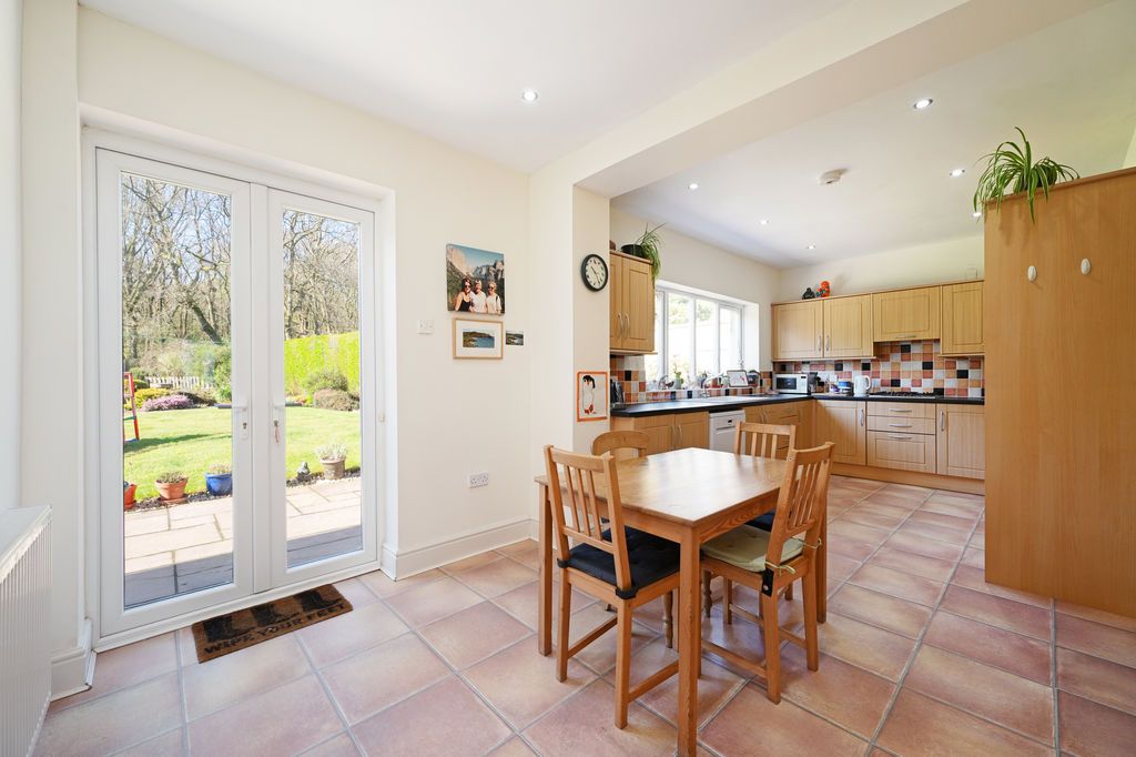 Property photo 3 of 40 Dining Kitchen