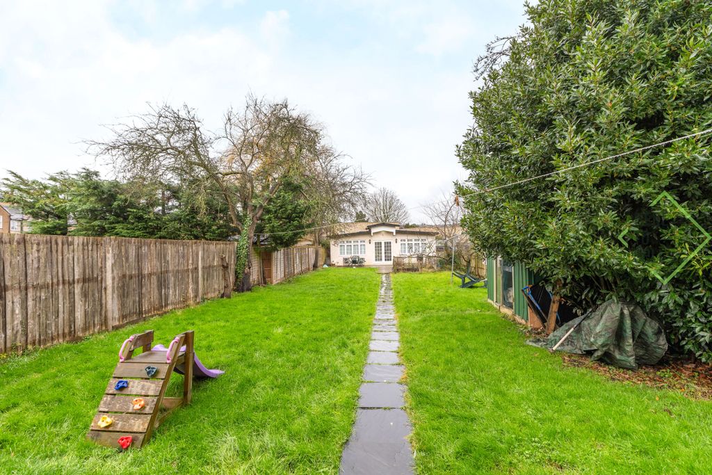 Property photo 1 of 30 Rear Garden