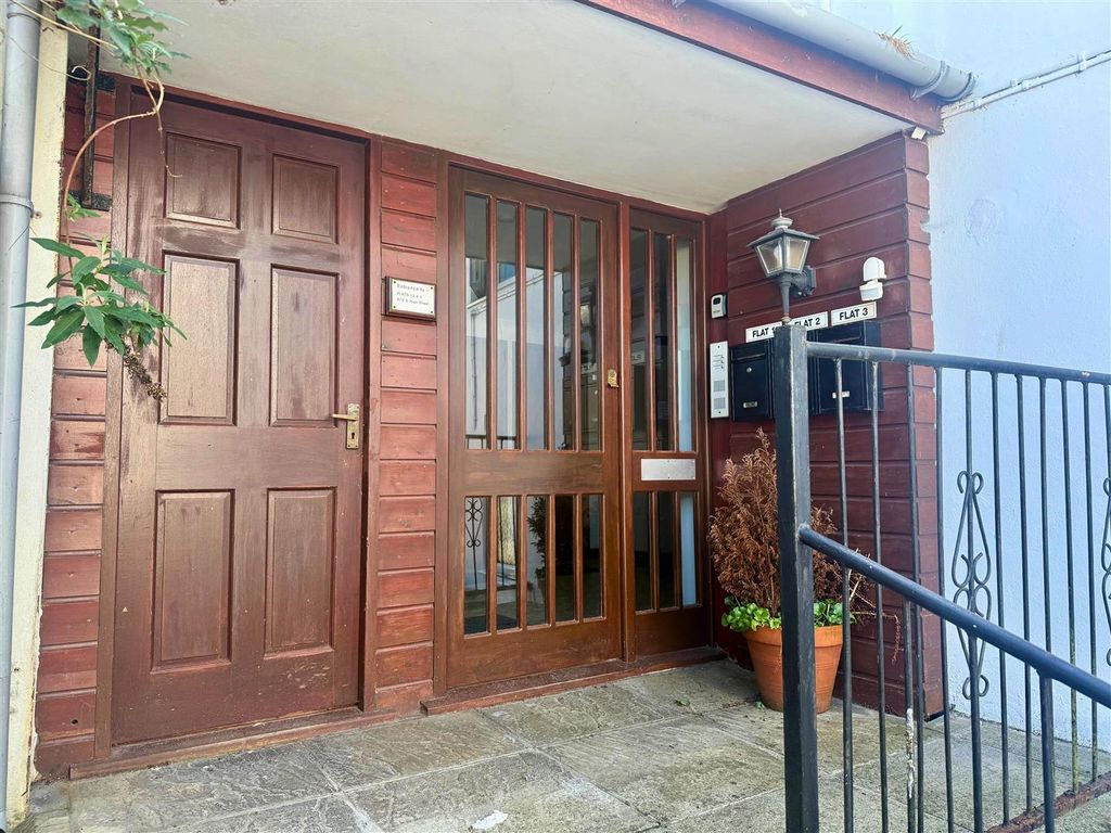 Property photo 3 of 11 Img_1310 - Edited.Jpg