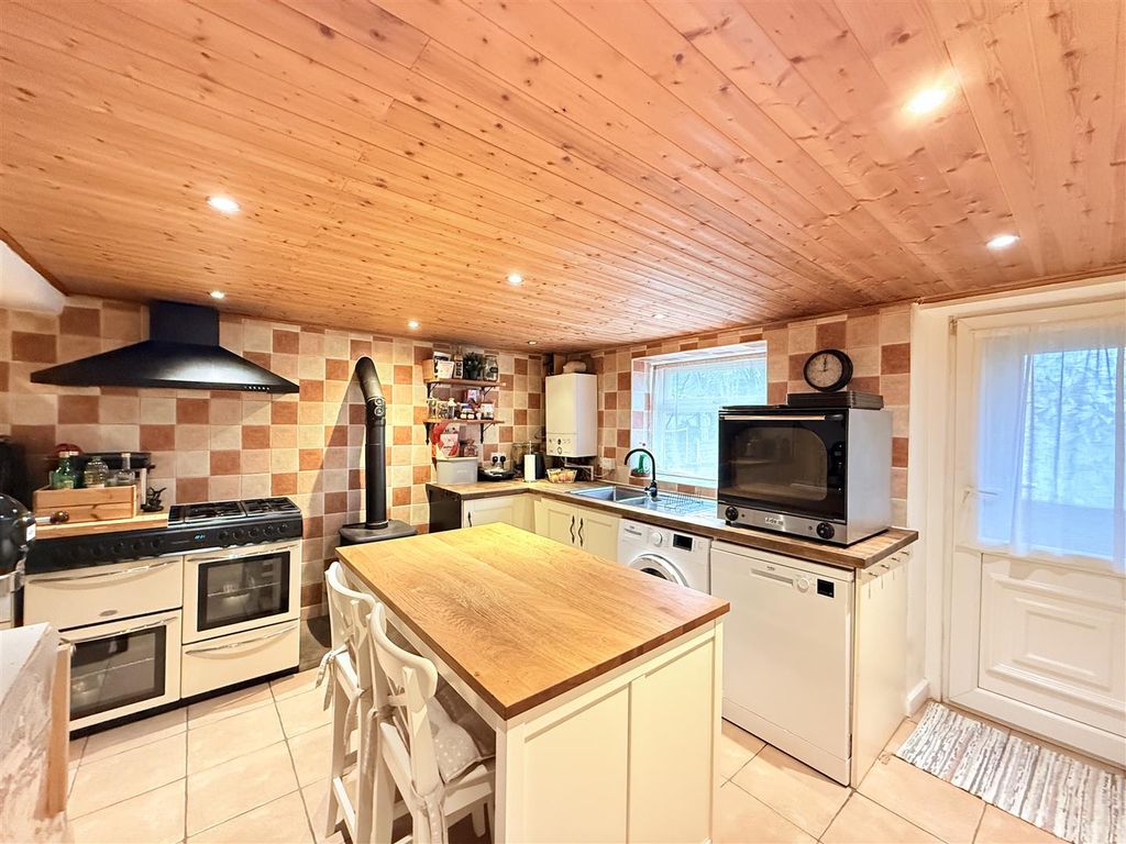 Property photo 3 of 22 Img_0105.Jpeg