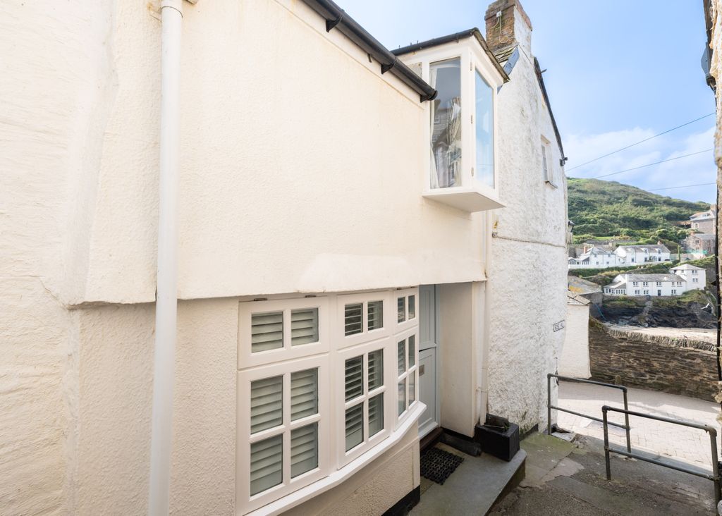 Property photo 1 of 10 Seagull Cottage