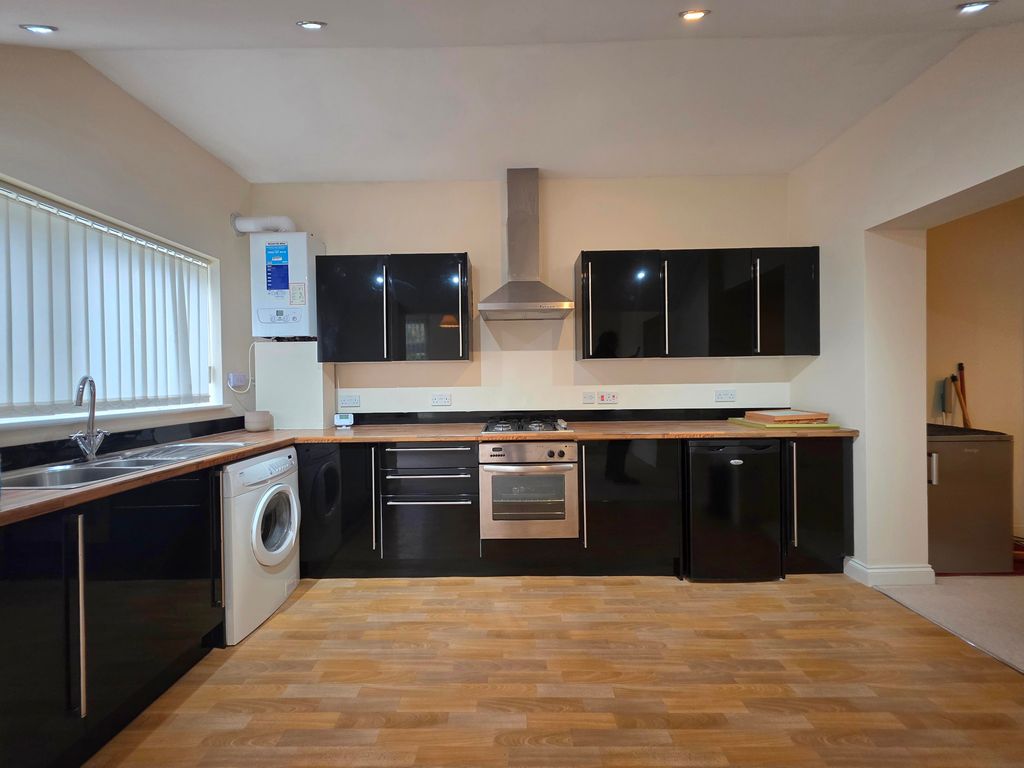 Property photo 2 of 7 Image