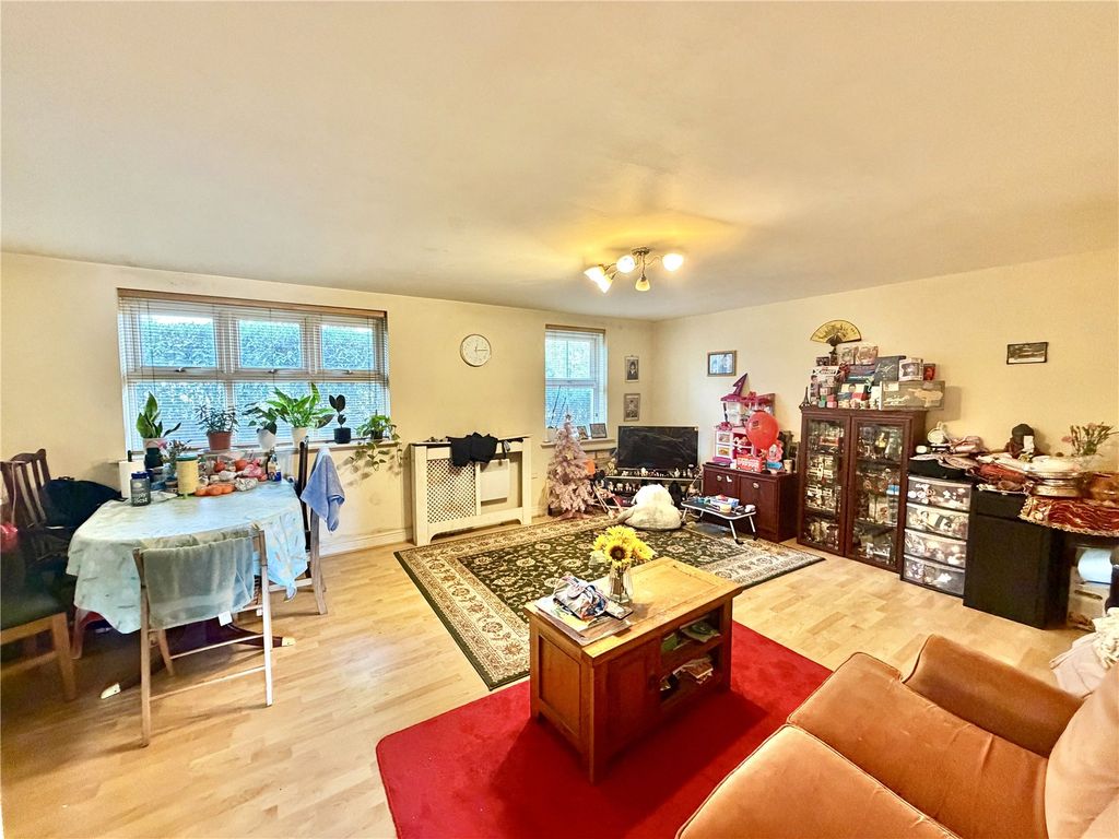 Property photo 2 of 7 Picture No. 04