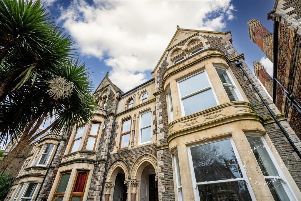 Property photo 3 of 25 Cathedral Road, External Close Herncrabtree (2).Jp