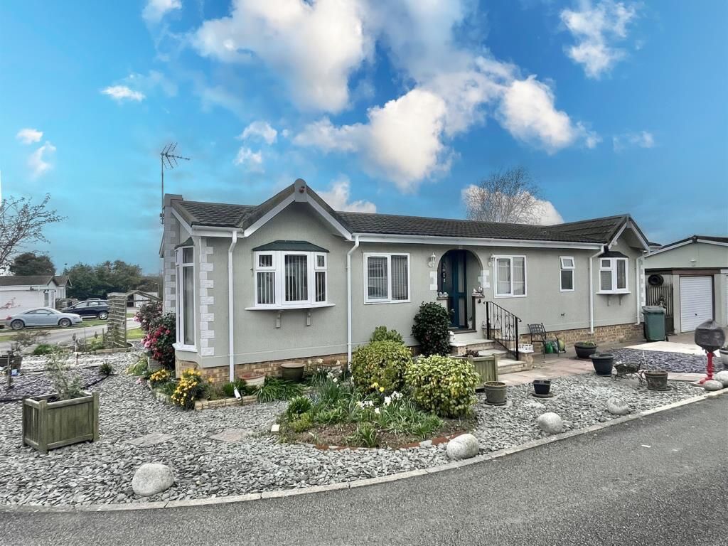 Property photo 1 of 21 Outside Front