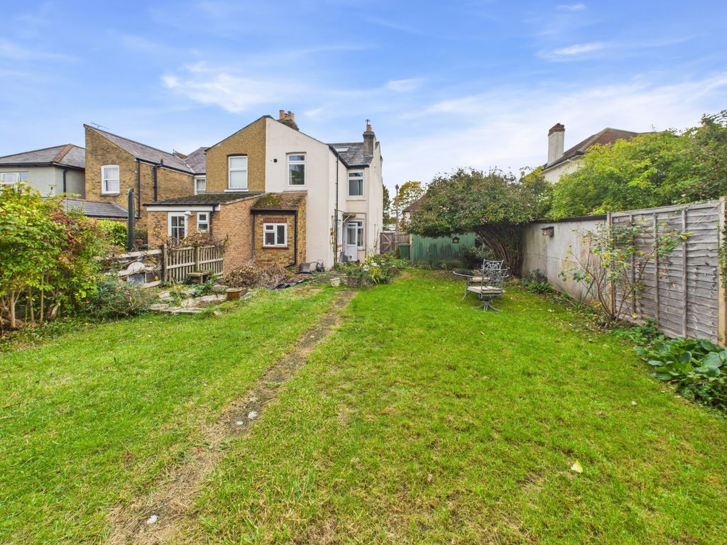 Property photo 1 of 10 Rear