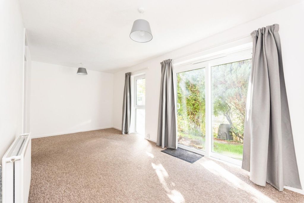 Property photo 2 of 15 77 Uphill Drive, Bath BA1 6Pb-6.Jpg
