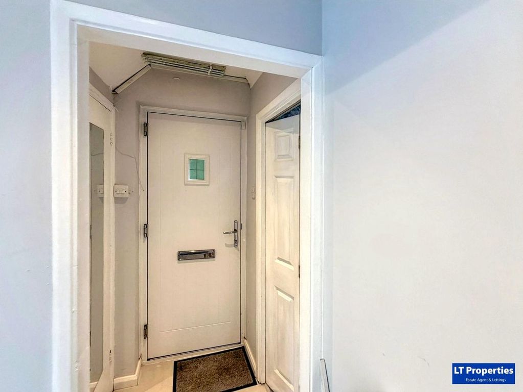 Additional image 14 of 1 bed property for saleOld School Walk, Slip End, Luton LU1