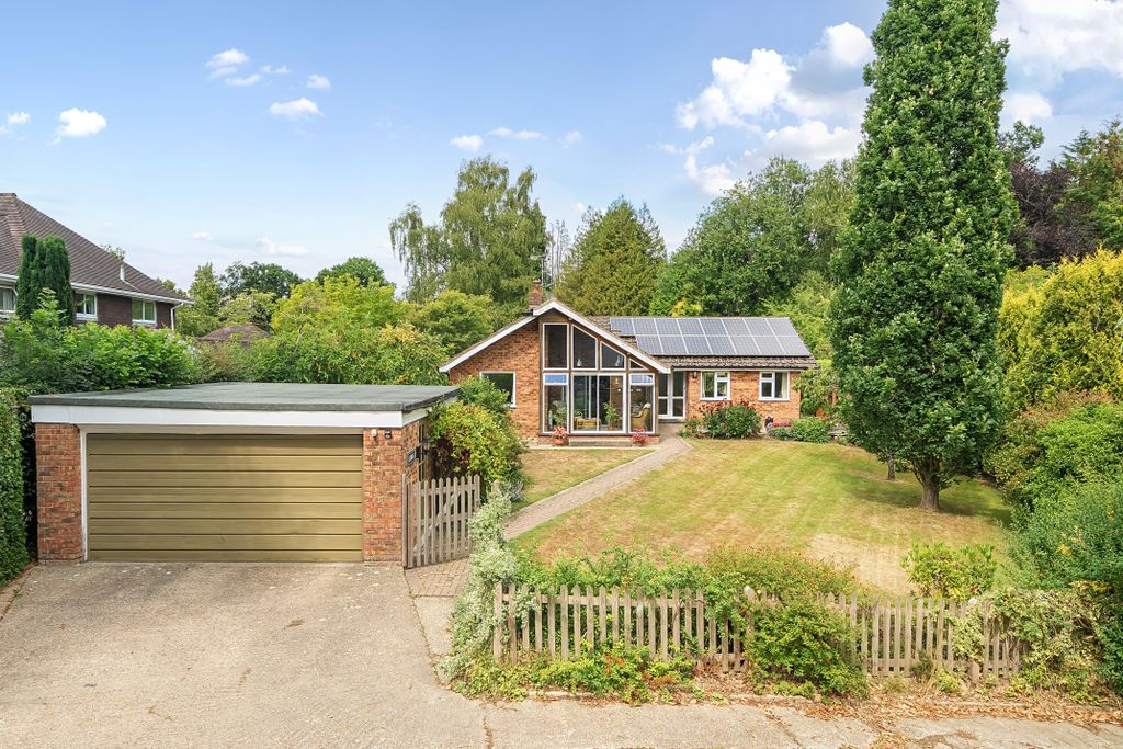 Property photo 1 of 11