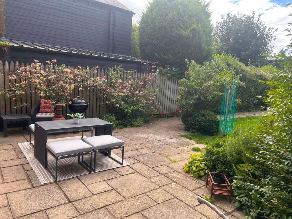 Property photo 2 of 39 Rear Garden