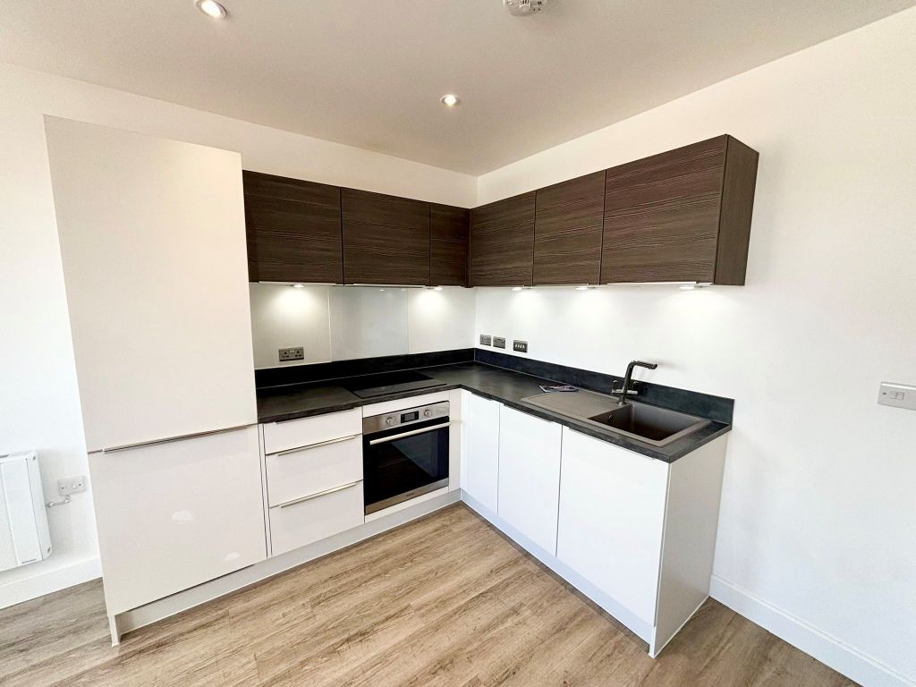 Property photo 2 of 5 Kitchen