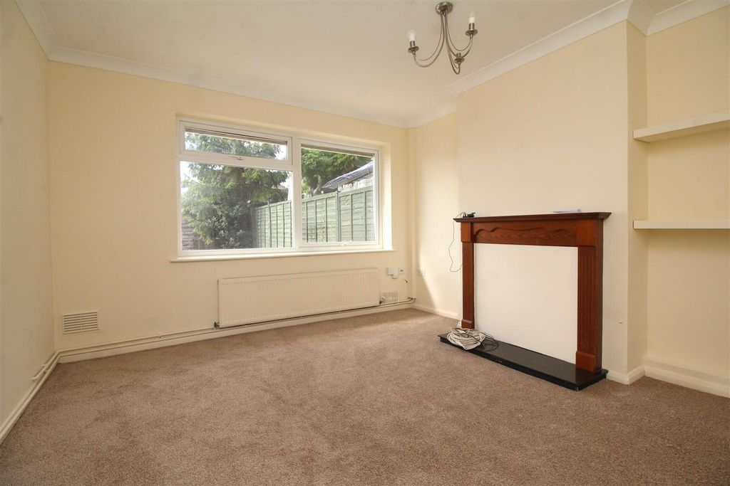 Property photo 2 of 15 Living Room 1.Jpg