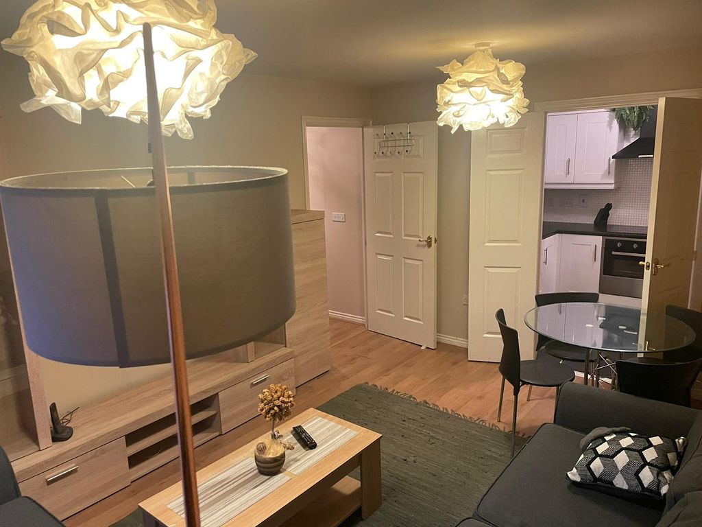 Property photo 3 of 11