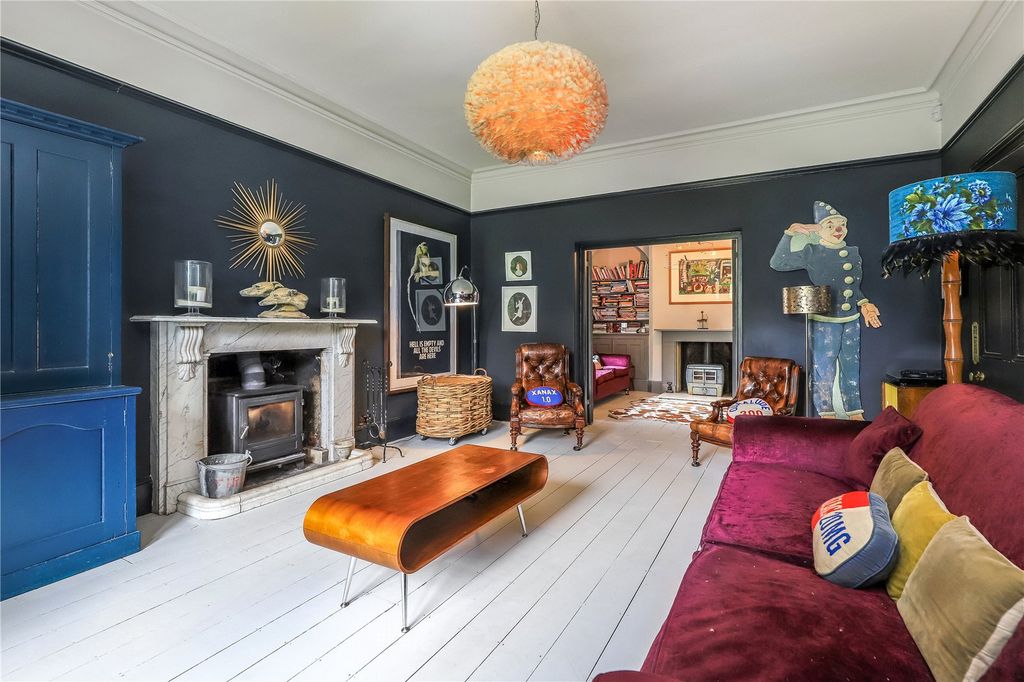 Property photo 3 of 18 Drawing Room