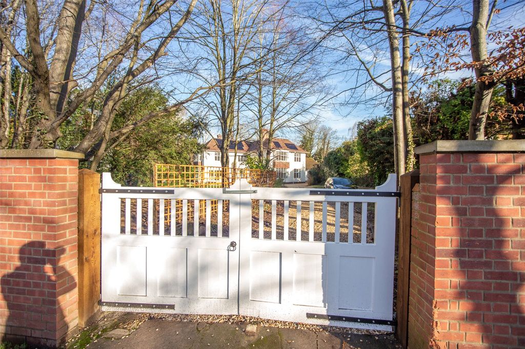 Property photo 3 of 36 Picture No. 20