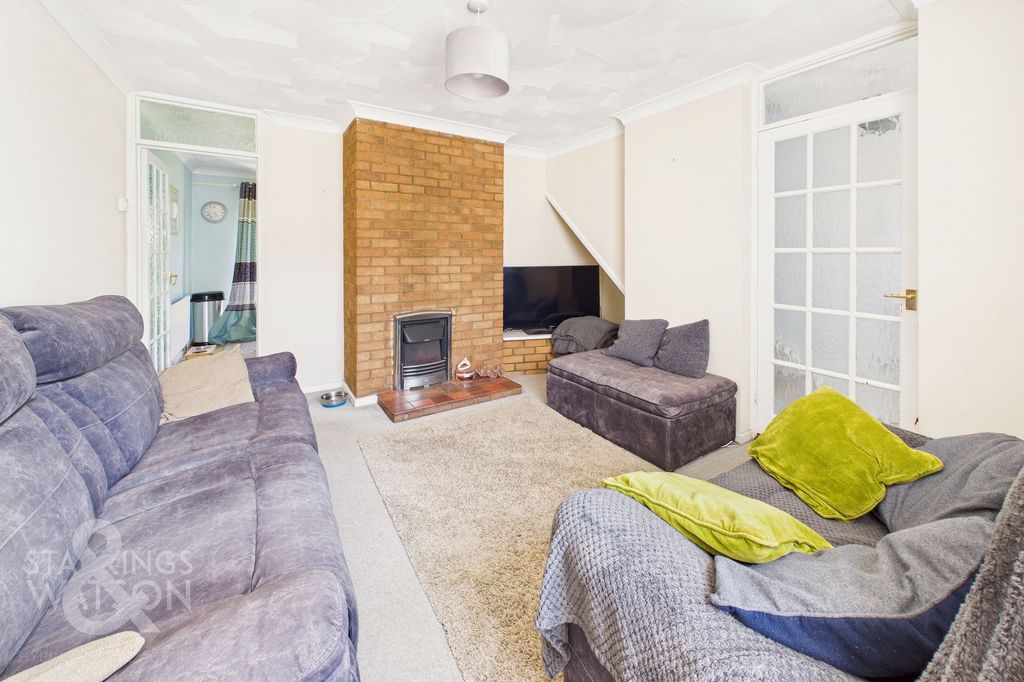 Property photo 1 of 15
