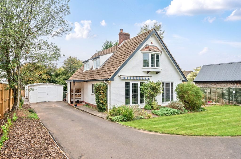 Property photo 2 of 29