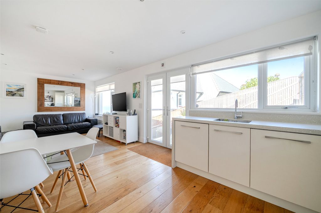 Property photo 3 of 22 3 - Picture No. 11