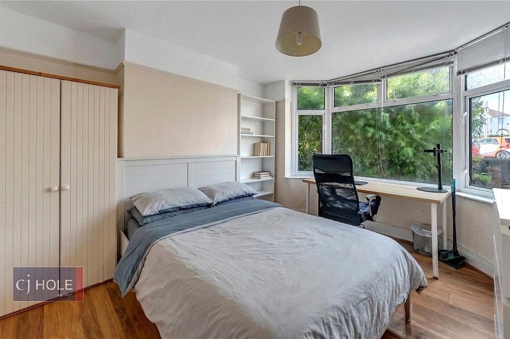 Property photo 1 of 11 Picture No. 14