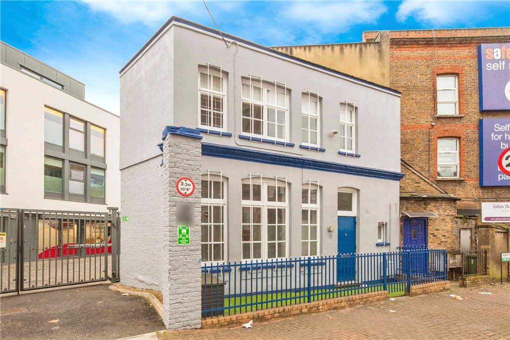 Property photo 1 of 15 External