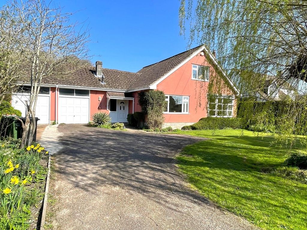 Property photo 1 of 42 Front (Exterior)