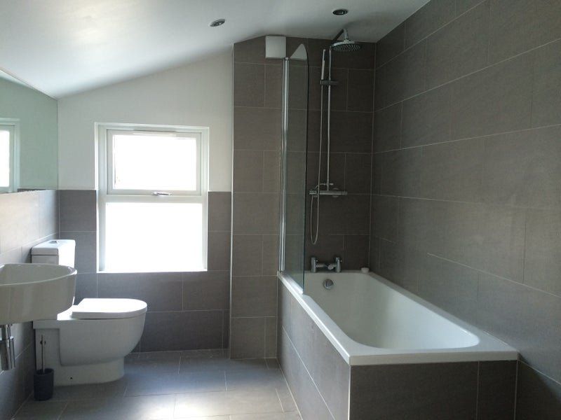 Property photo 3 of 7 Bathroom