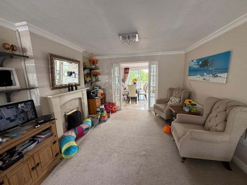 Property photo 3 of 18 3.Jpg