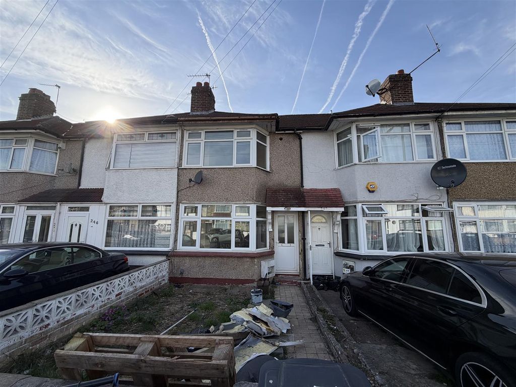Property photo 1 of 10 External