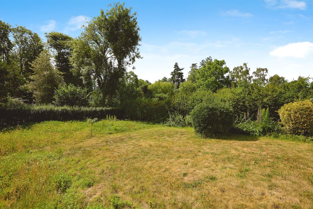 Property photo 2 of 14