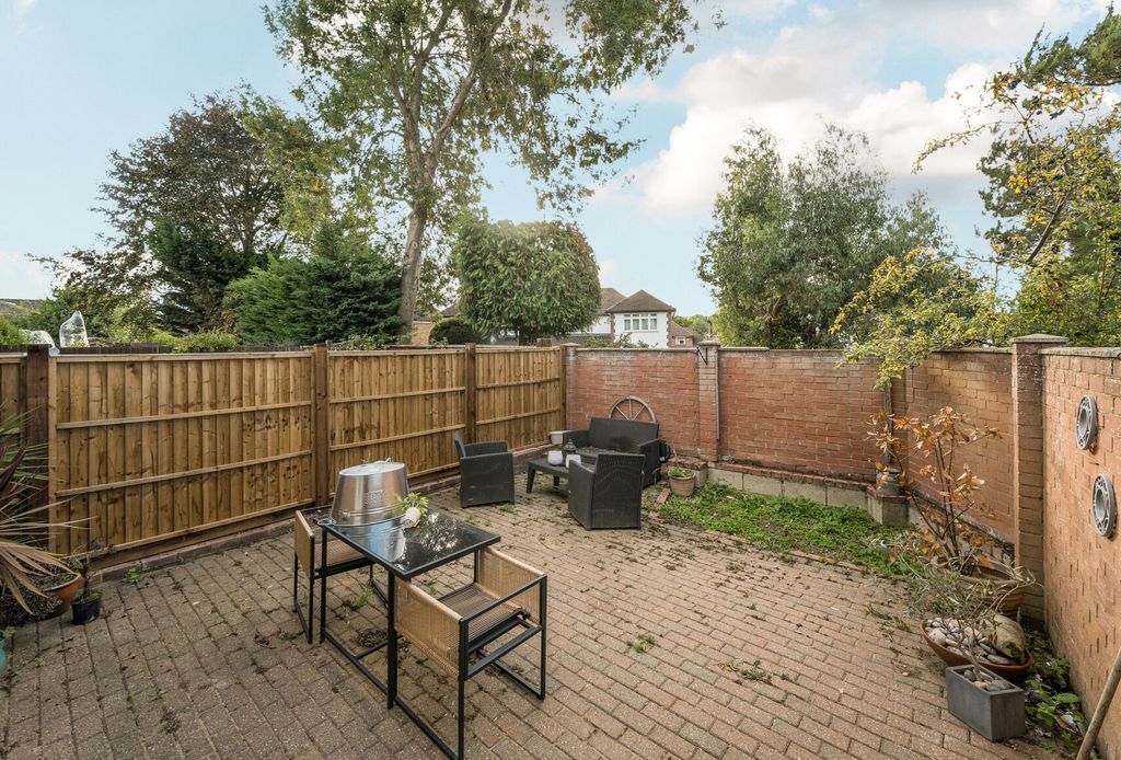 Property photo 3 of 10 1356404-7-68d1B6F...