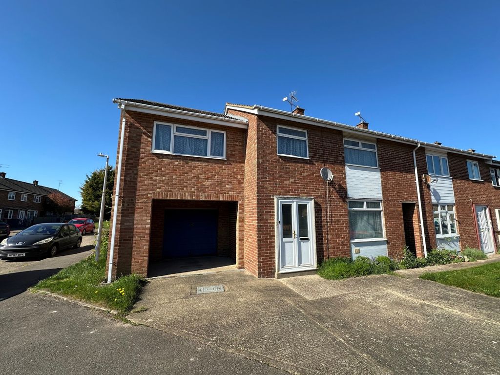 Property photo 1 of 6 4107010