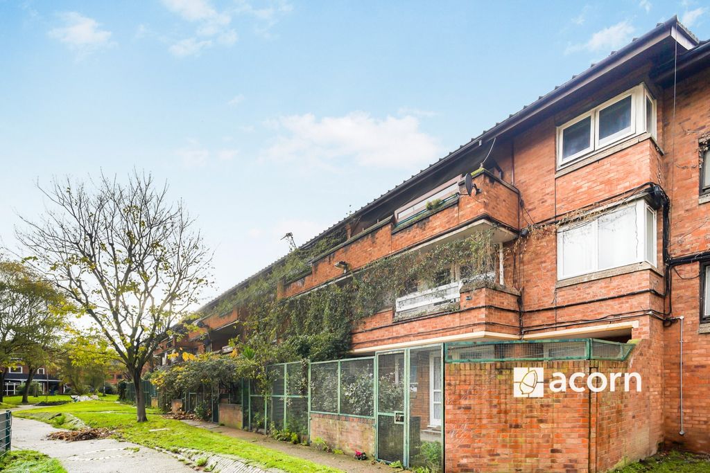 Property photo 1 of 10 External