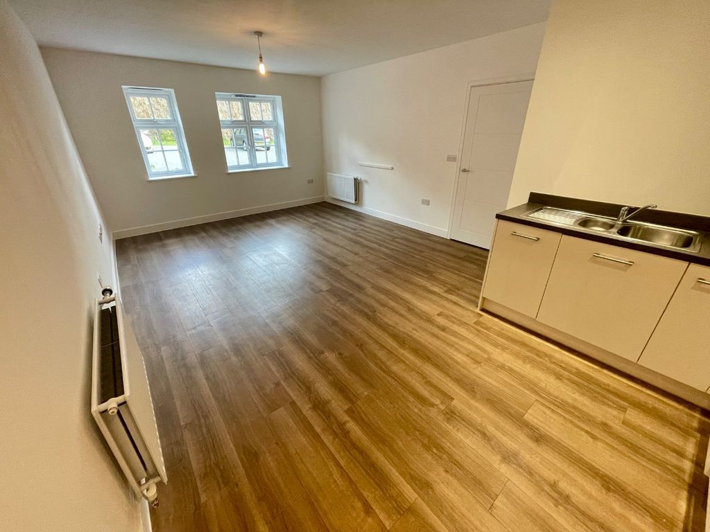 Property photo 3 of 9 4732434