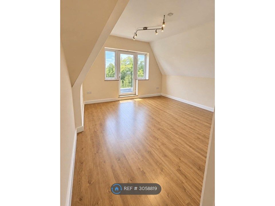 Property photo 1 of 3
