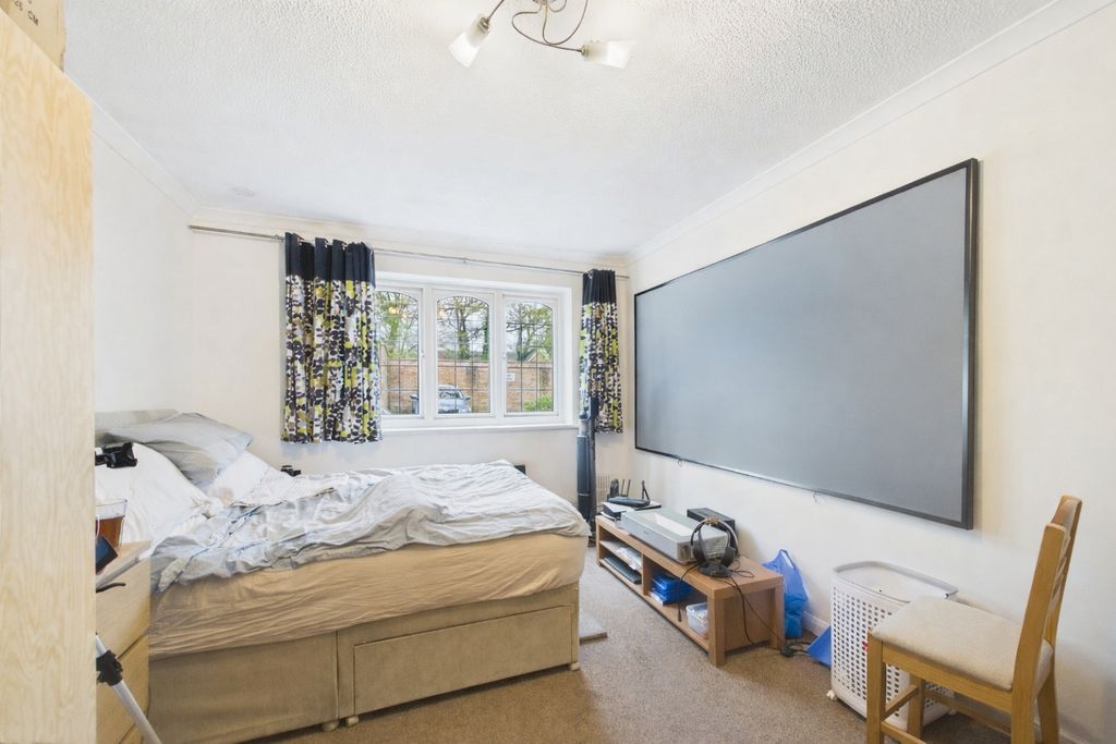 Property photo 2 of 5 Picture No. 13