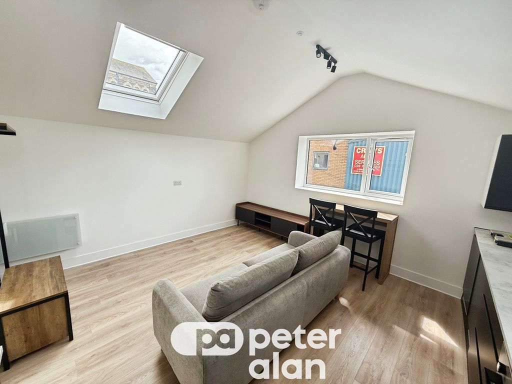 Property photo 2 of 5