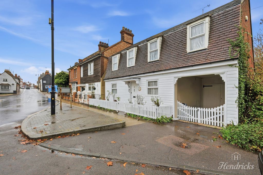 Property photo 1 of 24