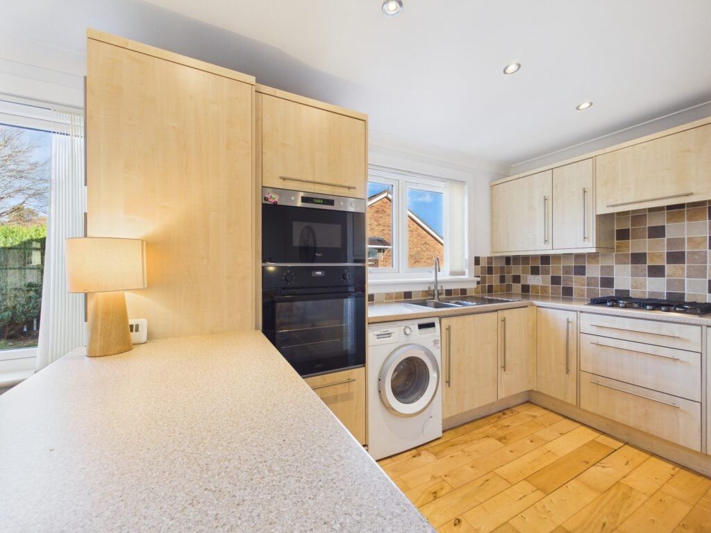 Property photo 3 of 16