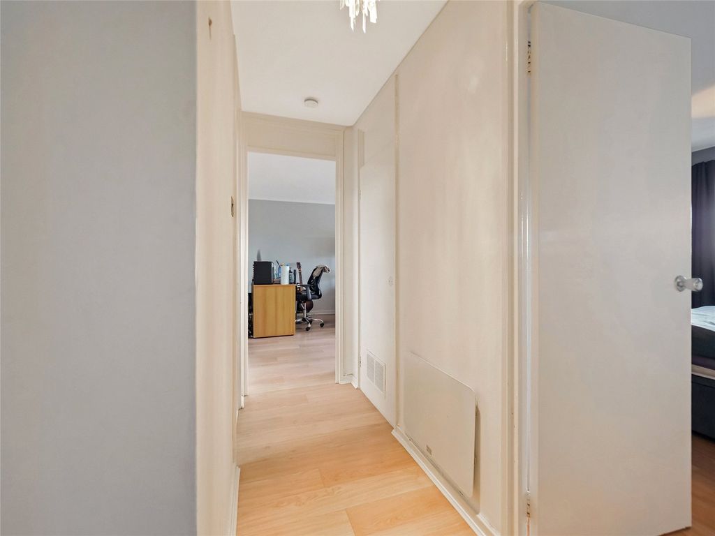 Property photo 3 of 21 Picture No. 05