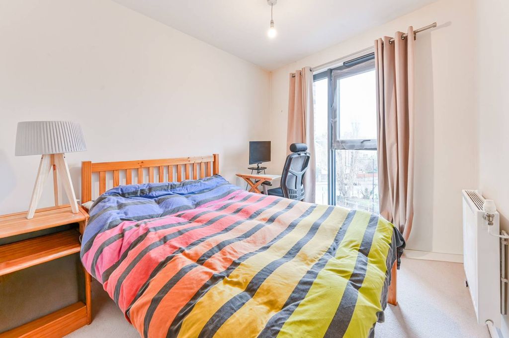 Property photo 2 of 9